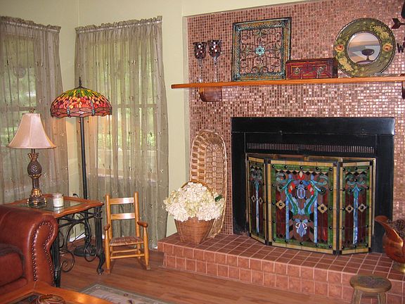 Fireplace/Family Room