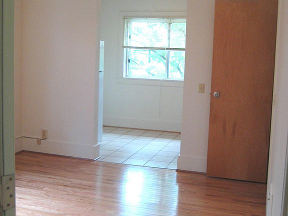 Living Room & Kitchen  entrance