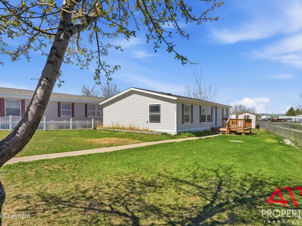 4201 Sky Hi Ct, Gillette, WY 82718