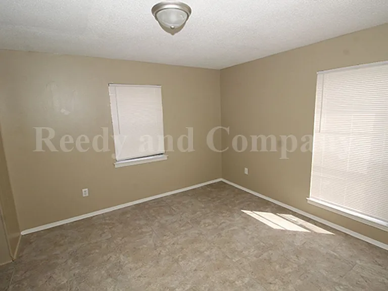 1841 S Perkins Rd — Photo 5