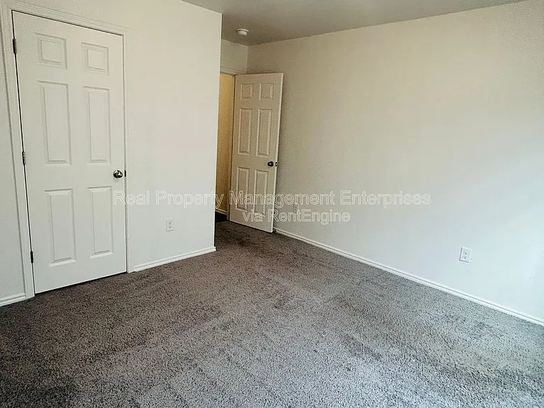 11624 NW 96th St — Photo 21