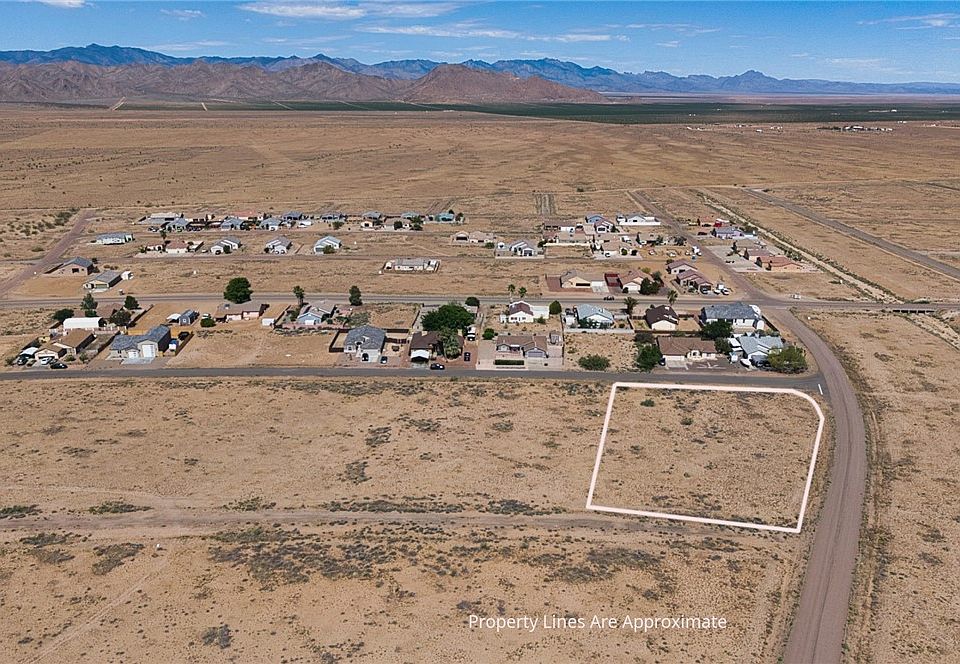 1st image of 333-13-187 N Larkspur Drive