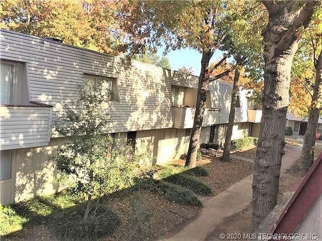 2nd image of 2208 E 66th Pl Unit 1601
