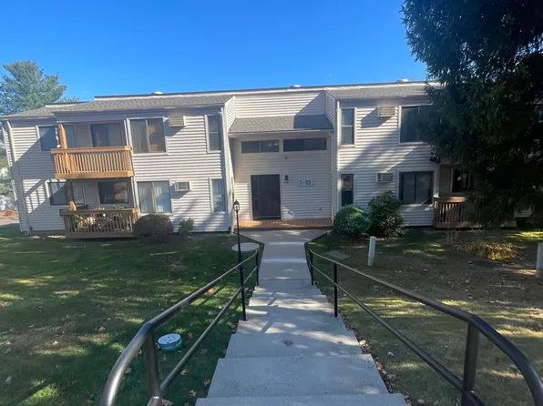 10 Woodland Drive #10, Cromwell, CT 06416