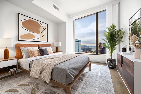 Rented by Sotheby's International Realty | media 36