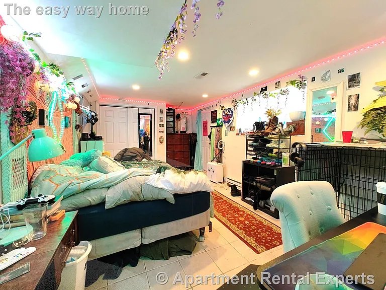 9 Medford St #2R — Photo 6