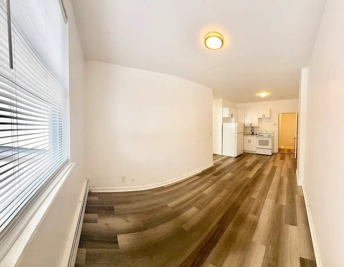 Building Photo - 822 McDonald Ave #2