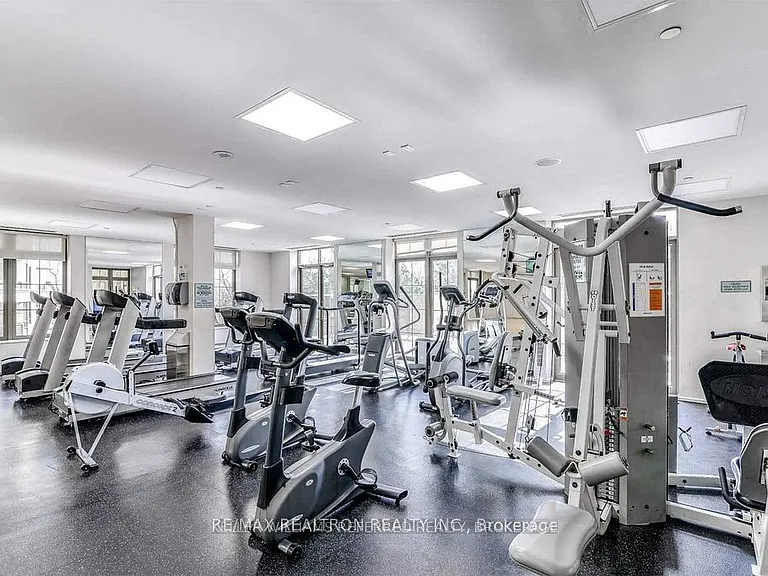 80 Harrison Garden Blvd #116 — Photo 17