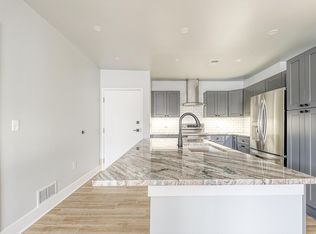 918 Park Ave #A, Pittsburgh, PA 15234