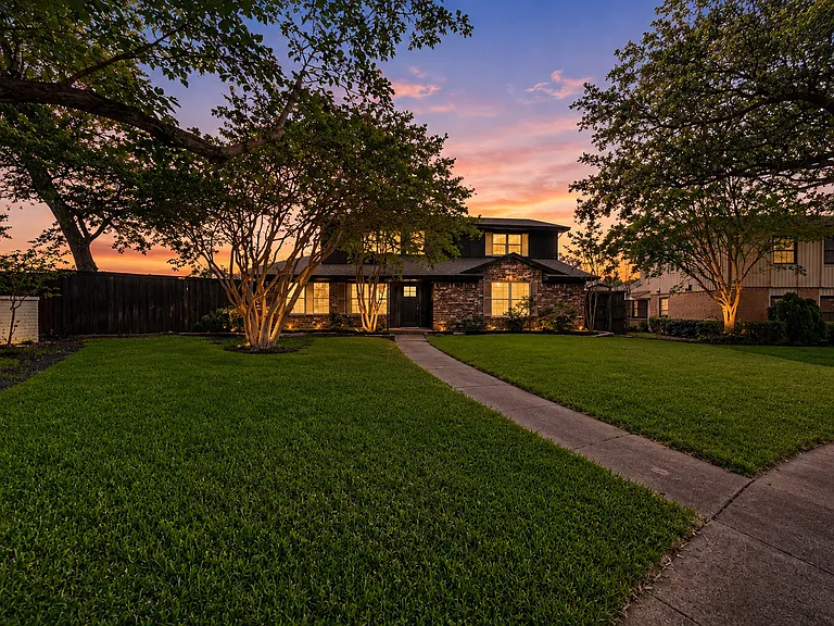 2709 Oak Cir — Photo 30
