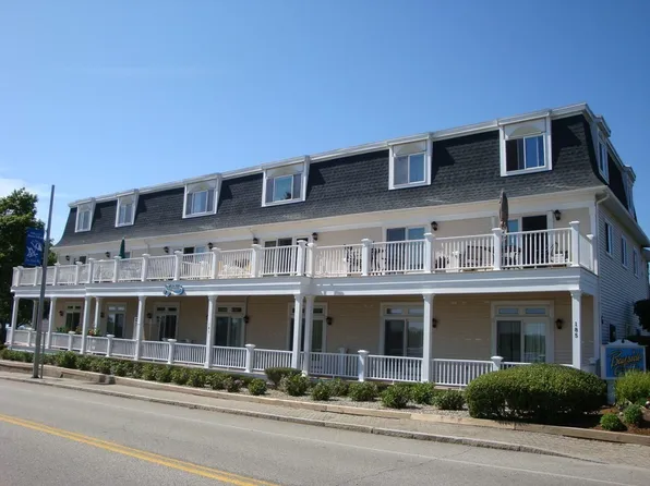 185 Onset Ave Unit E, Wareham, MA 02571