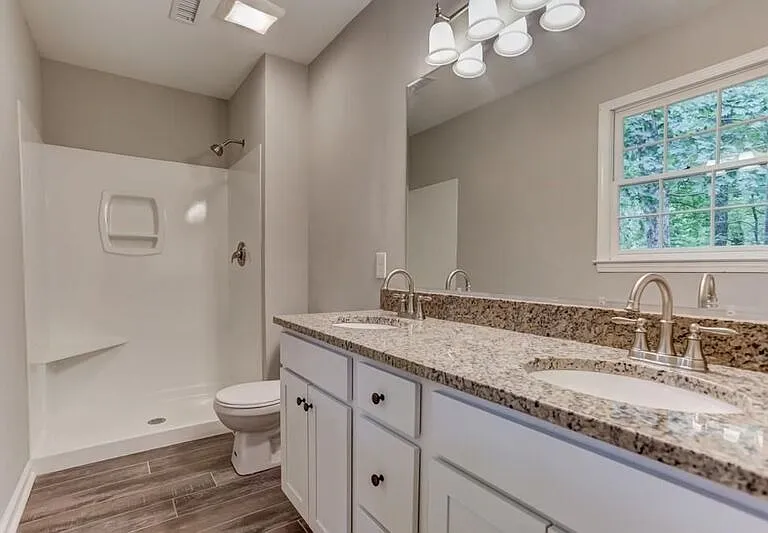 155 County Cork Dr SW — Photo 4