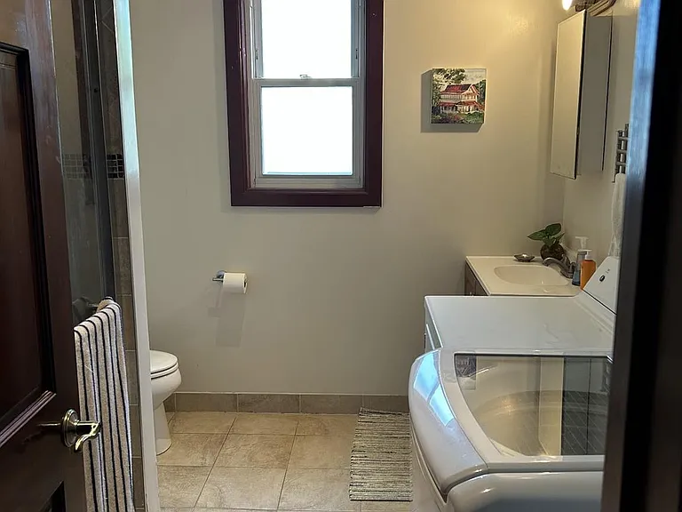 148 Main St #2W — Photo 6