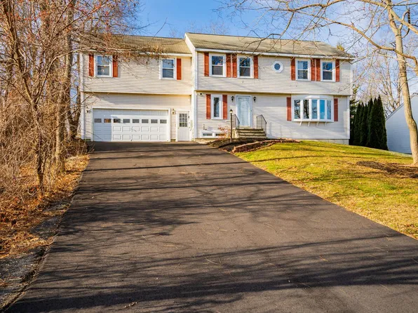 4 Arbor View Ln, Scarborough, ME 04074