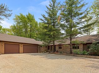 27233 N Saint Marys Rd, Mettawa, IL 60048
