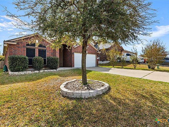 2nd image of 5921 Stanford Dr