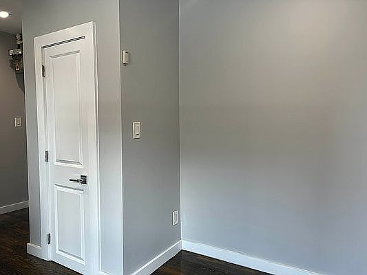 5th image of 413 E 114th St