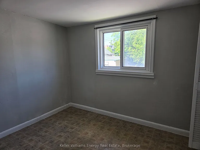 86 Brock St E #3 — Photo 6