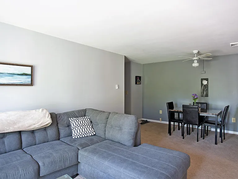 Horizon Ridge Apartments — Photo 11