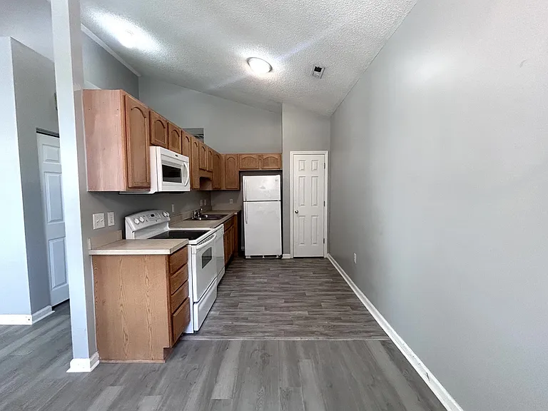 507 Alder St #2 — Photo 8