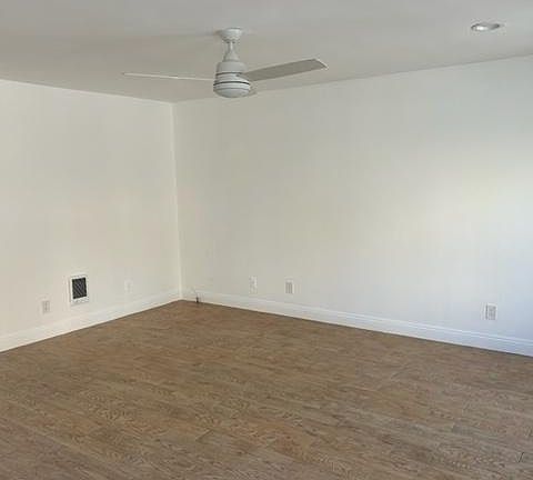2nd image of 1918 Pacific Ave APT 1
