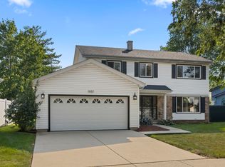 1057 Foxworth Blvd, Lombard, IL
