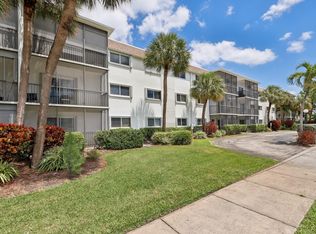 701 NE 1st Ct APT 206, Hallandale Beach, FL 33009