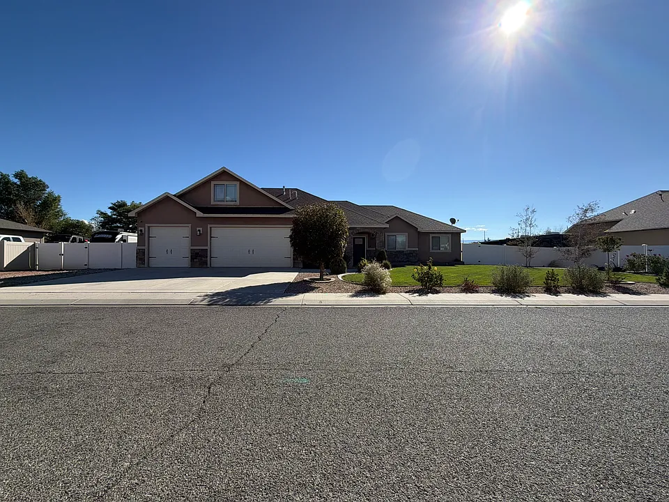 408 Wilkins Dr