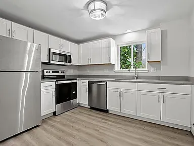 19 Walnut St #WAL19UNIT3 — Photo 6