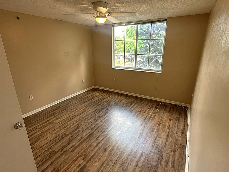 205-4828 State Highway 205 #205 — Photo 38