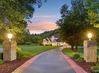 8501 Dupont Ln, Belleville, IL 62223