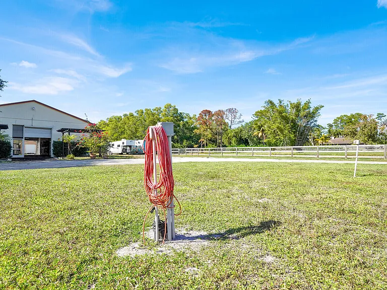 11231 Ira Ln — Photo 10