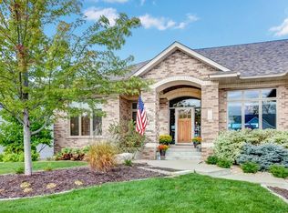 7105 Queensland Ln N, Maple Grove, MN 55311