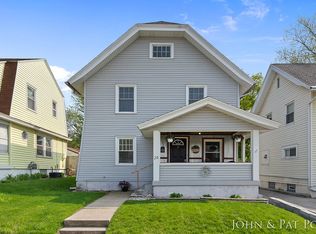 24 Dean St NE, Grand Rapids, MI 49505