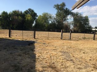 266 Ringhoff Rd, Burbank, WA 99323