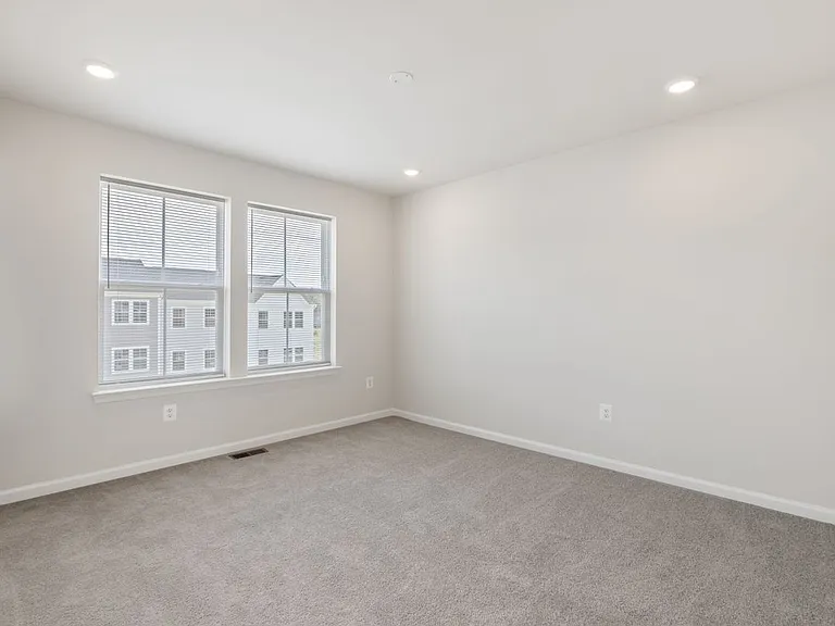 105 Milburn Dr — Photo 27