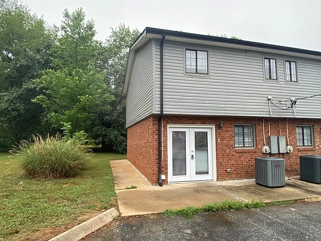 1110 Arbor Dr #1 — Photo 16