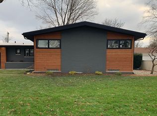 1518 Elliott Dr, Munster, IN 46321