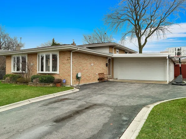 7621 Churchill Ave, Morton Grove, IL 60053