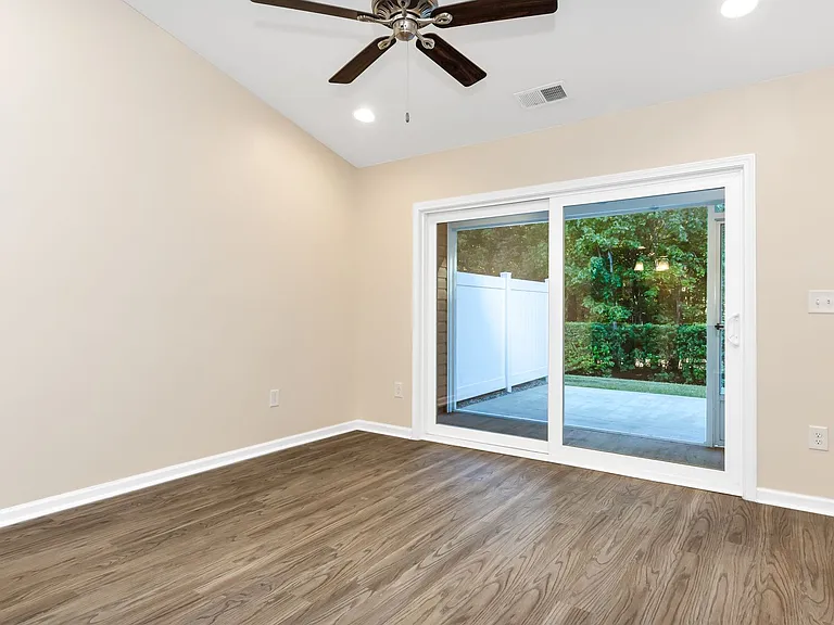132 Machrie Loop #B — Photo 14
