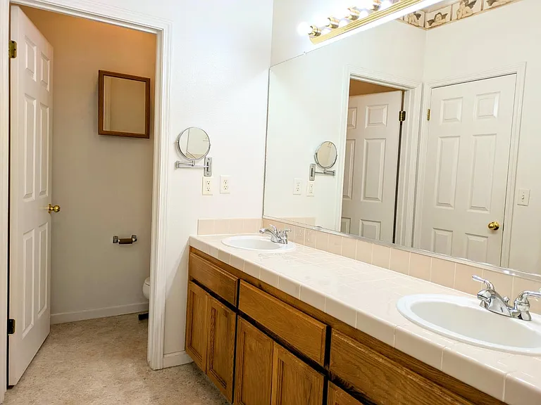 3462 Shaft St — Photo 14