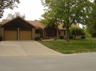 600 Liberty Rd, Smithville, MO 64089