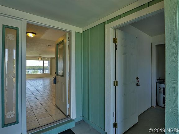 5th image of 1128 Harbour Point Dr