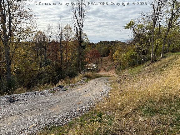 5th image of 729 Bee Ridge Rd
