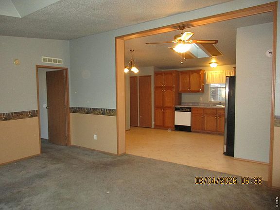 4th image of 205 N 2nd St #10