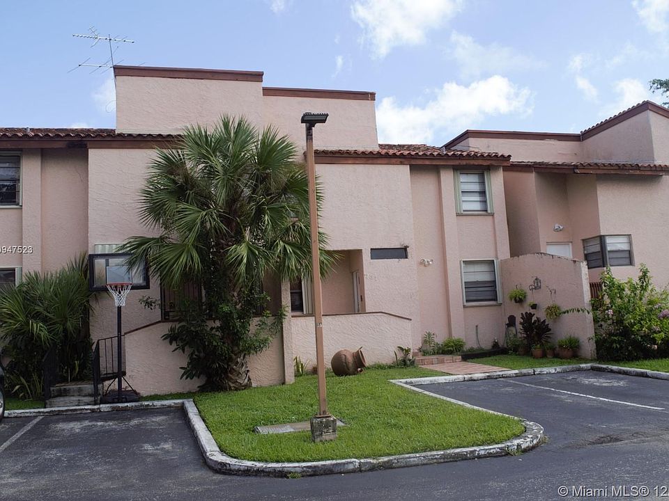 1st image of 739 NW 105th Pl #C3