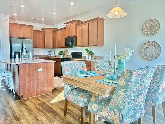 4th image of 403 Brookgreen Dr