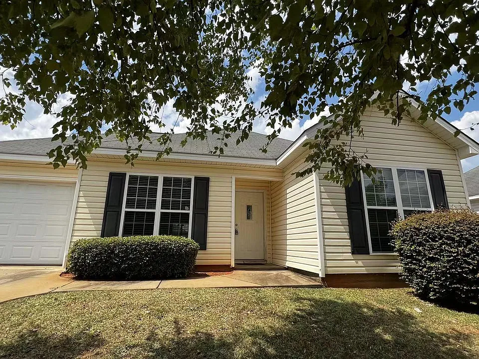 104 Marcelline Ct