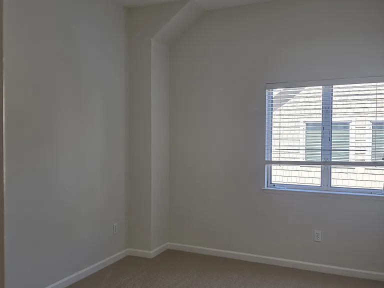 63 Oakwood Dr — Photo 8