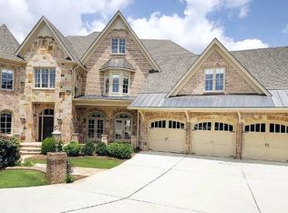 6605 Cherry Tree Ln, Sandy Springs, GA 30328